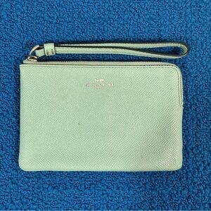 Coach Pebble Leather Corner Zip Wristlet Blue Logo